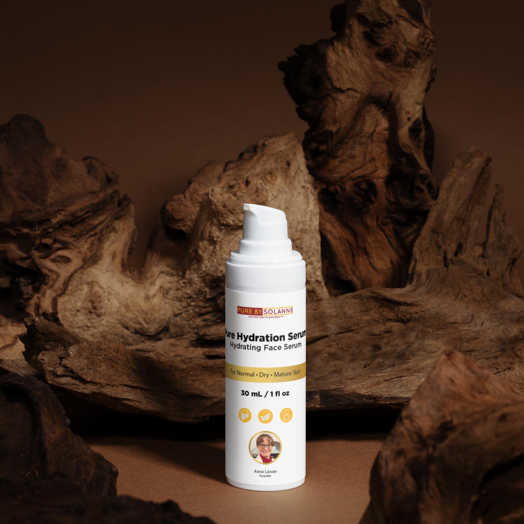 Pure Hydrating Serum lifestyle